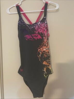 Arena Women’s Grey One-Piece Swimsuit with Pink and Orange Splash Size 38